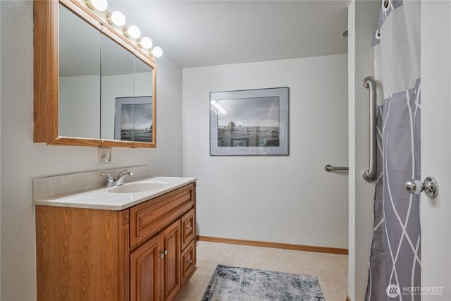 1304 Coal Creek Road, Longview, WA 98632