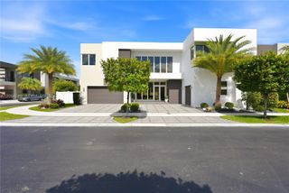 7525 NW 103rd Place, Doral, FL 33178