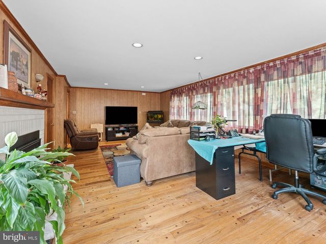 52 DEVON RD, Mount Holly, NJ 08060