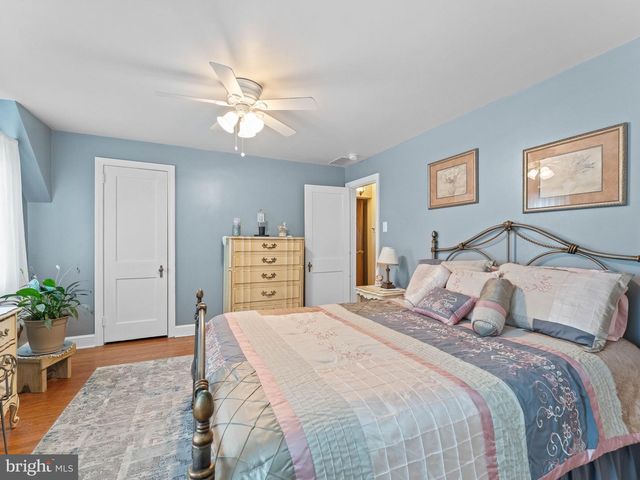 52 DEVON RD, Mount Holly, NJ 08060