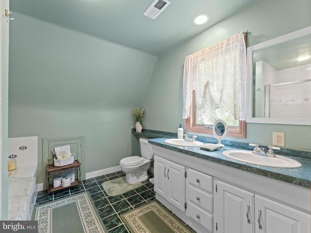 52 DEVON RD, Mount Holly, NJ 08060