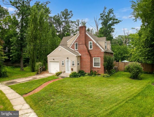 52 DEVON RD, Mount Holly, NJ 08060