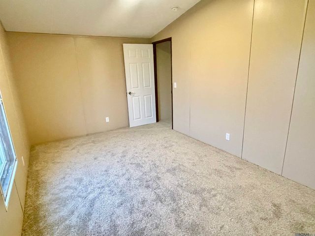 201 Bentley Dr, Thibodaux, LA 70301