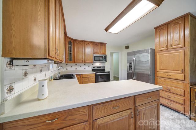 3987 Taxahaw Road, Lancaster, SC 29720