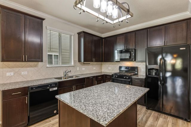 428 English Oak ST, Georgetown, TX 78626