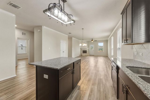 428 English Oak ST, Georgetown, TX 78626