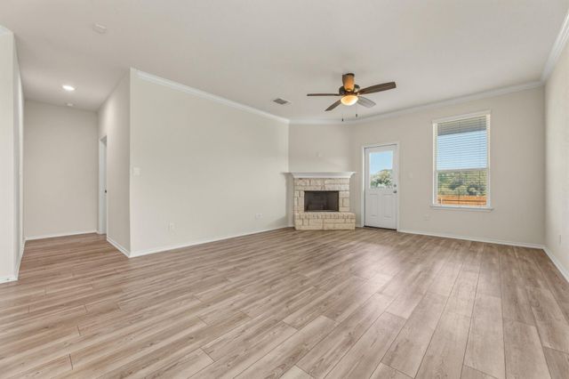 428 English Oak ST, Georgetown, TX 78626