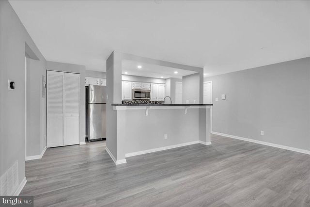 73 ELDON WAY, Marlton, NJ 08053