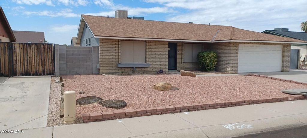 6533 W ALTADENA Avenue, Glendale, AZ 85304 — photo 2