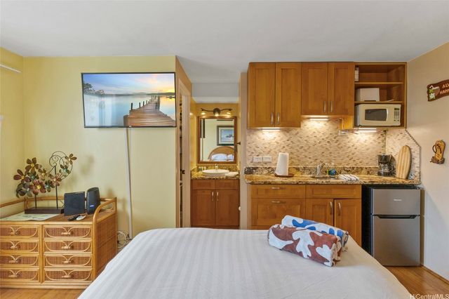 2450 Prince Edward Street 1002A, Honolulu, HI 96815