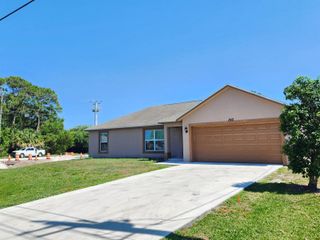 842 SE Walters Terrace, Port St. Lucie, FL 34983
