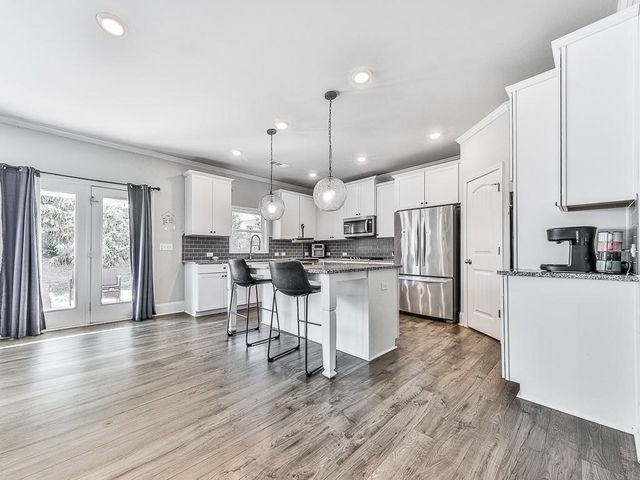 319 Ellenton Place, Canton, GA 30115