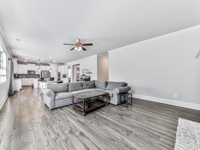 319 Ellenton Place, Canton, GA 30115