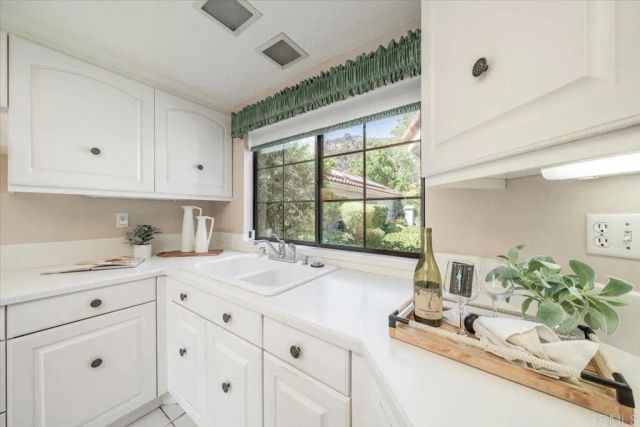 29142 Laurel Valley Drive, Vista, CA 92084