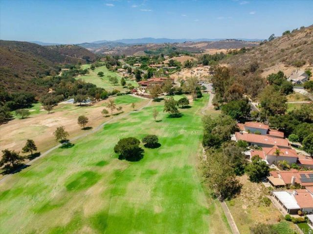 29142 Laurel Valley Drive, Vista, CA 92084