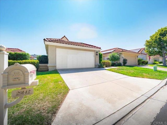 29142 Laurel Valley Drive, Vista, CA 92084
