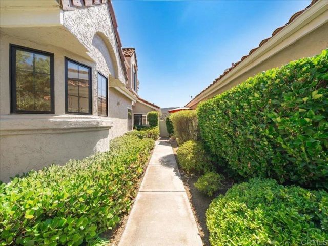 29142 Laurel Valley Drive, Vista, CA 92084