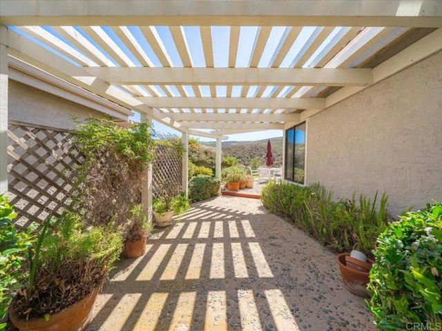 29142 Laurel Valley Drive, Vista, CA 92084