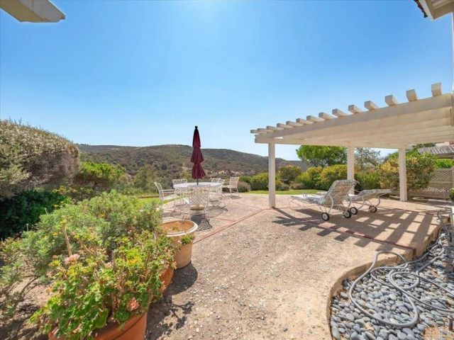 29142 Laurel Valley Drive, Vista, CA 92084