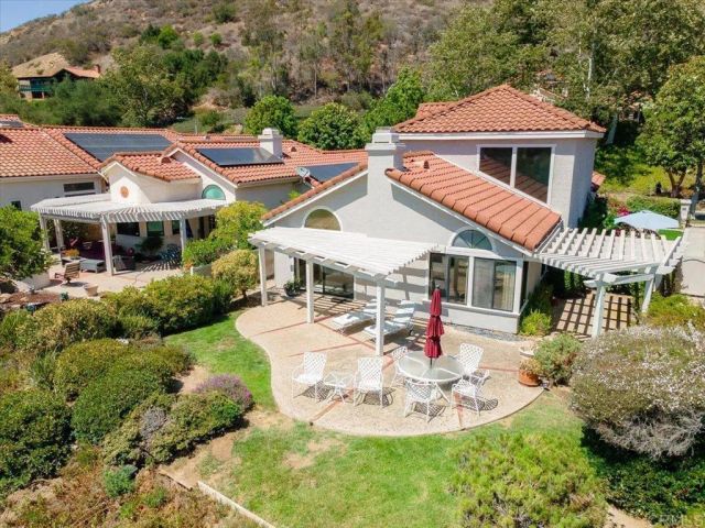 29142 Laurel Valley Drive, Vista, CA 92084