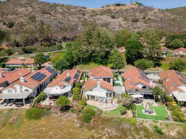 29142 Laurel Valley Drive, Vista, CA 92084