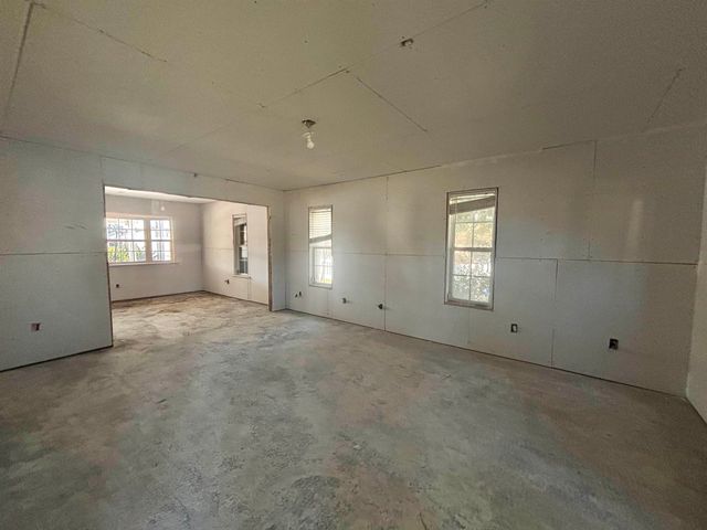 225 E 29th St, Cut Off, LA 70345