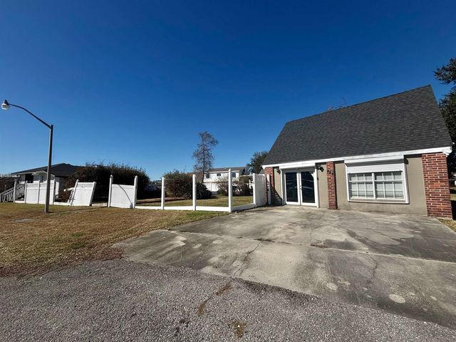 225 E 29th St, Cut Off, LA 70345