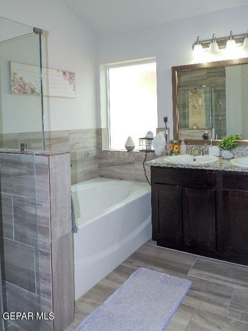 1017 Summer Lake Street, Horizon City, TX 79928