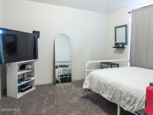 1017 Summer Lake Street, Horizon City, TX 79928