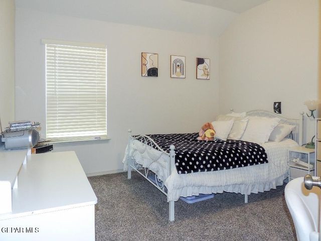 1017 Summer Lake Street, Horizon City, TX 79928
