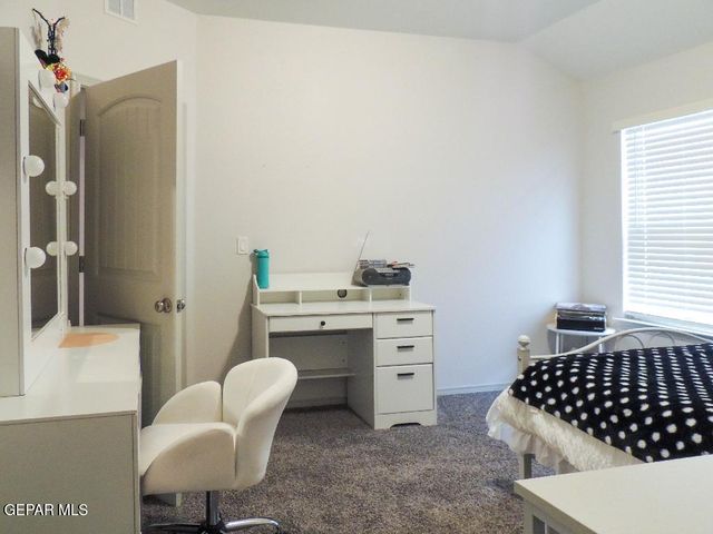1017 Summer Lake Street, Horizon City, TX 79928