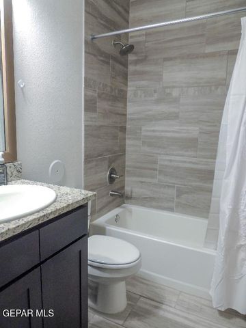 1017 Summer Lake Street, Horizon City, TX 79928
