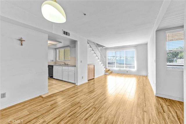 116 W Maple 33, Glendale, CA 91204