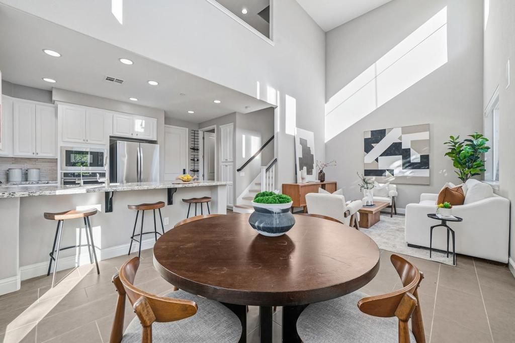 Image 5 of property listing at 1087 E Duane Avenue, Sunnyvale, CA 94085