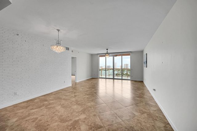 2640 Lake Shore Drive 2011, Riviera Beach, FL 33404