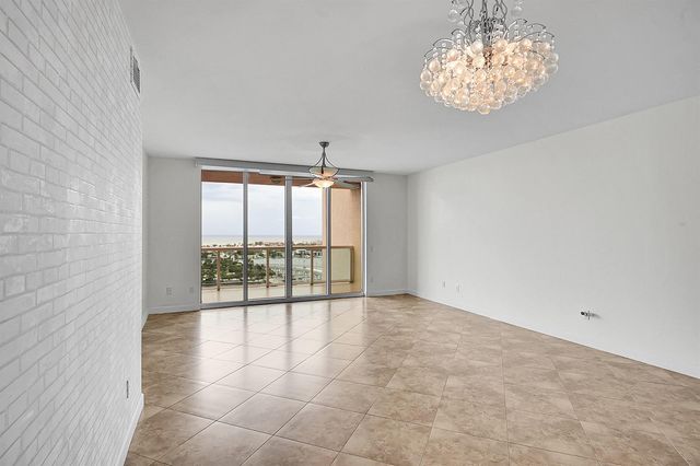 2640 Lake Shore Drive 2011, Riviera Beach, FL 33404