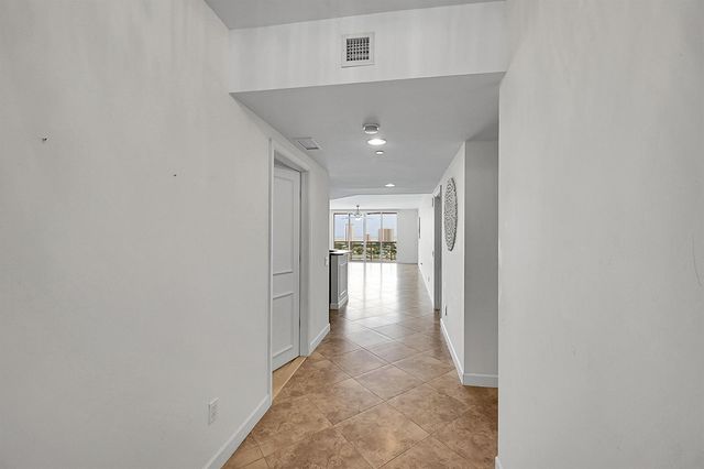 2640 Lake Shore Drive 2011, Riviera Beach, FL 33404