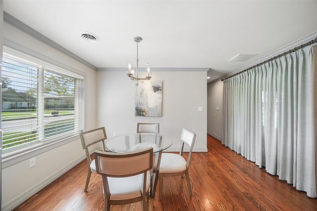 5058 Yarwell Drive, Houston, TX 77096