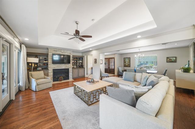 5058 Yarwell Drive, Houston, TX 77096