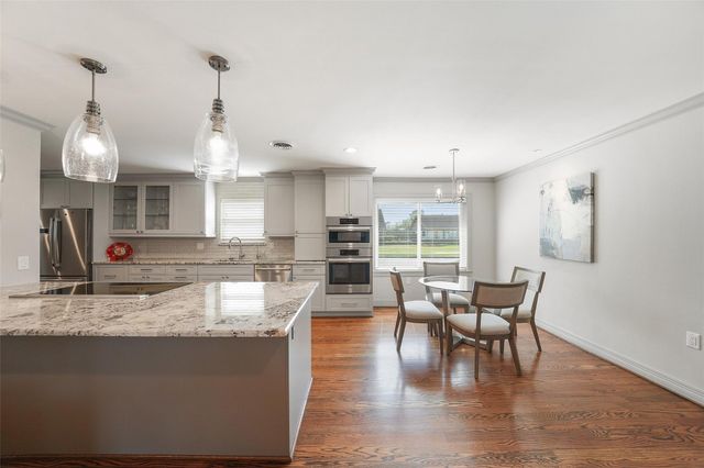 5058 Yarwell Drive, Houston, TX 77096