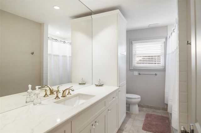 5058 Yarwell Drive, Houston, TX 77096