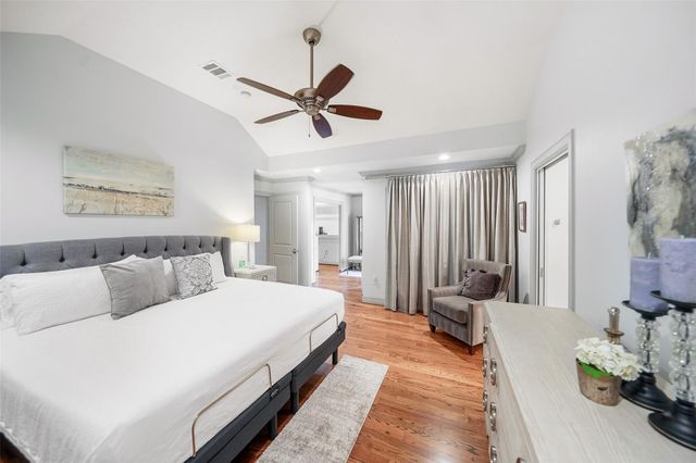 5058 Yarwell Drive, Houston, TX 77096