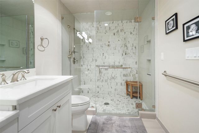 5058 Yarwell Drive, Houston, TX 77096
