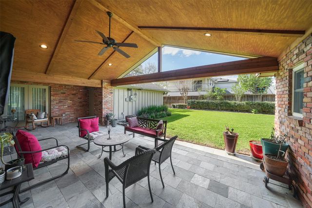 5058 Yarwell Drive, Houston, TX 77096