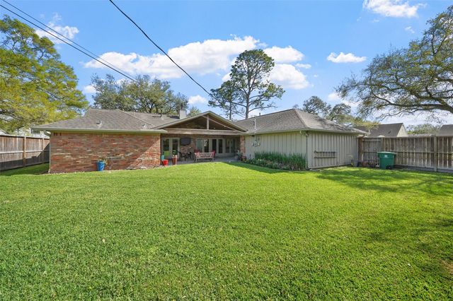 5058 Yarwell Drive, Houston, TX 77096