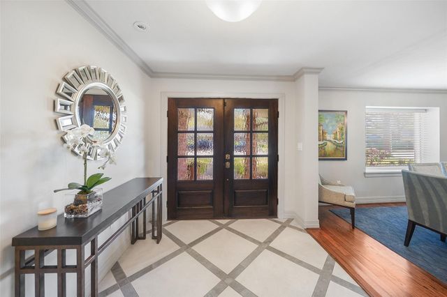 5058 Yarwell Drive, Houston, TX 77096