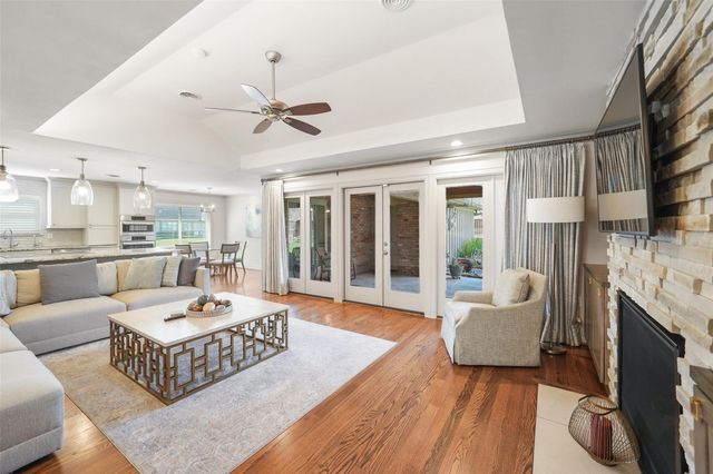 5058 Yarwell Drive, Houston, TX 77096
