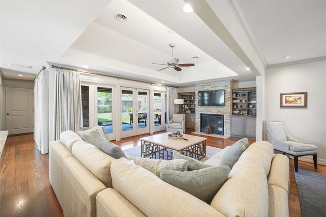 5058 Yarwell Drive, Houston, TX 77096