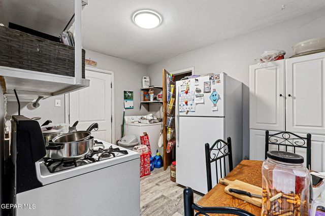 161 Barker Road, El Paso, TX 79915