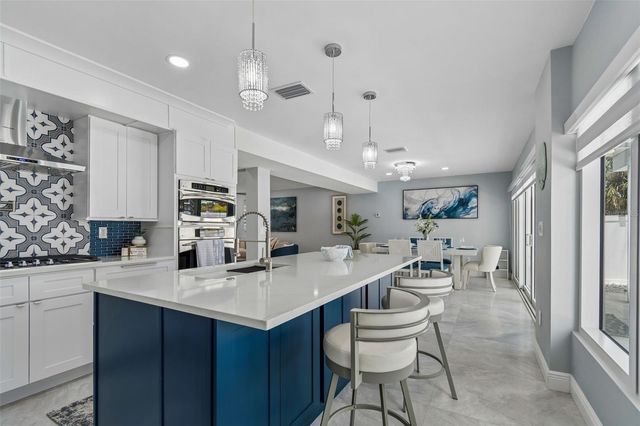 933 ELDORADO AVENUE, Clearwater Beach, FL 33767